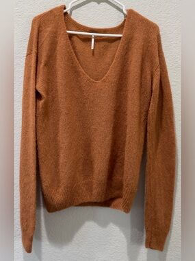 Free People Alpaca Cozy V-Neck Women’s Sweater in Rust